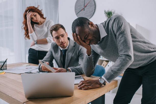 istock Financial adviser showing calculation 961562146