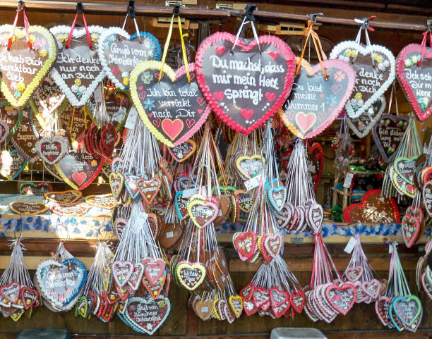 istock Gingerbread heart snacks at beer fest Germany 961567418