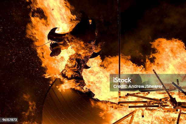 Up Helly Aa Ardor Sector De Envío Foto de stock y más banco de imágenes de Barco de vikingos - Barco de vikingos, Fuego, Antorcha