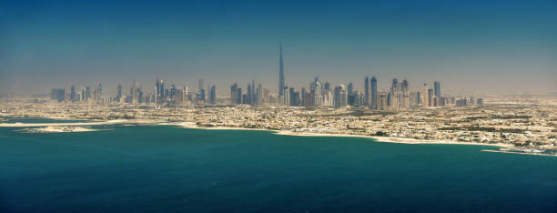 panoramiczny widok na dubaj - jumeirah beach hotel obrazy zdjęcia i obrazy z banku zdjęć