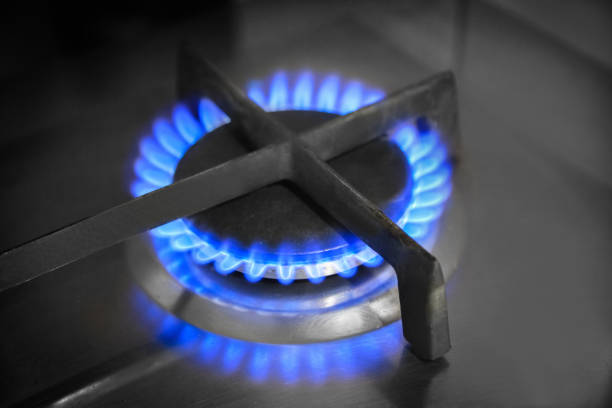 istock Flame of kitchen gas stove 961613192