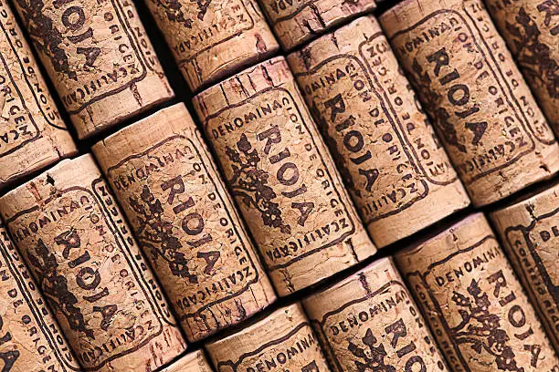 Photo of Rioja corks lined up in rows neatly and diagonally