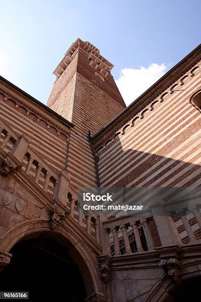 Verona Torre Dei Lamberti Stockfoto und mehr Bilder von Farbbild - Farbbild, Fotografie, Himmel