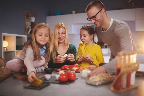 istock Family in the kitchen 961745874