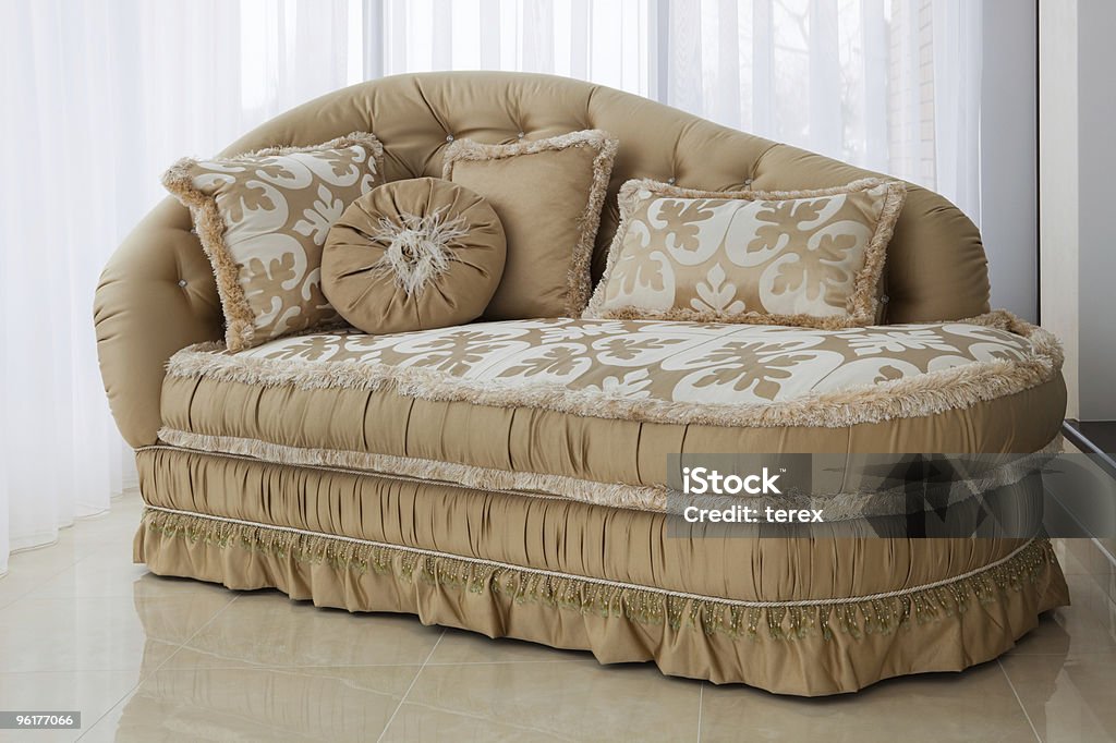美しいソファー - くつろぐのロイヤリティフリーストックフォト