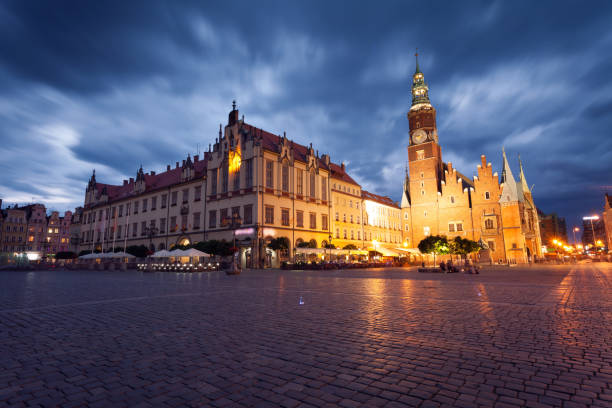 istock Wroclaw market square, cityscape at night 961780060
