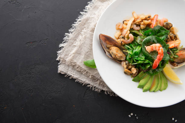 istock Warm salad with grilled seafood flat lay 961857166