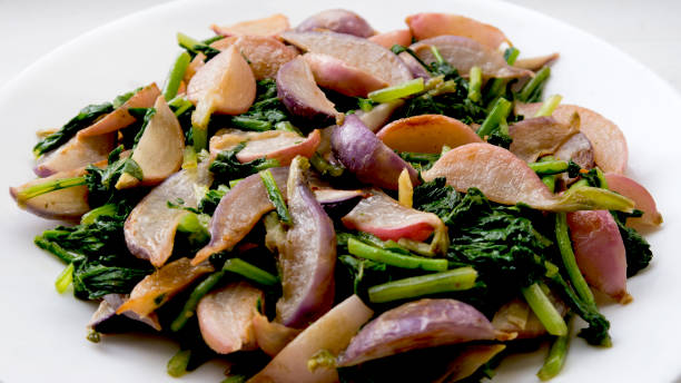 istock Braised Radish with Radish Tops in Oyster Sauce 961875472