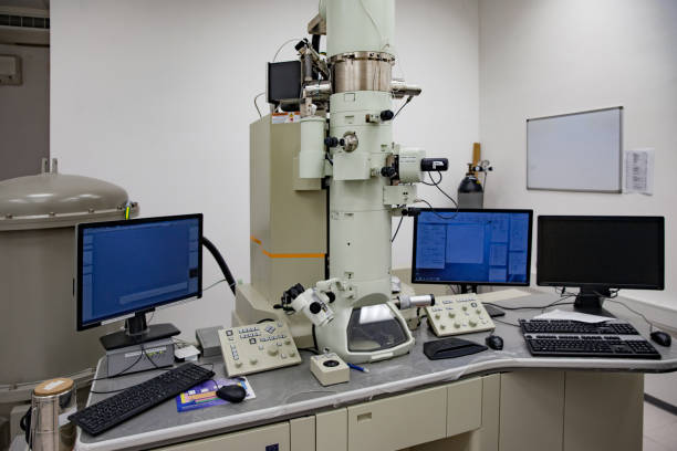 Field Emission Electron Microscope in Laboratory Field Emission Electron Microscope in Laboratory. scanning electron microscope stock pictures, royalty-free photos & images