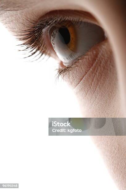 Foto de Closeup Do Olho e mais fotos de stock de Adolescente - Adolescente, Adolescentes Meninas, Assistindo