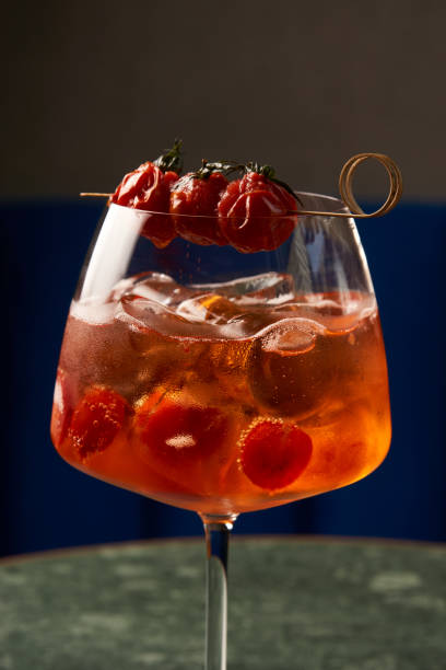 istock Tomato sprits cocktail on bar counter table 961988272