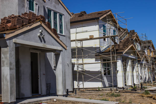 istock Row Of New Construction Home 961994598