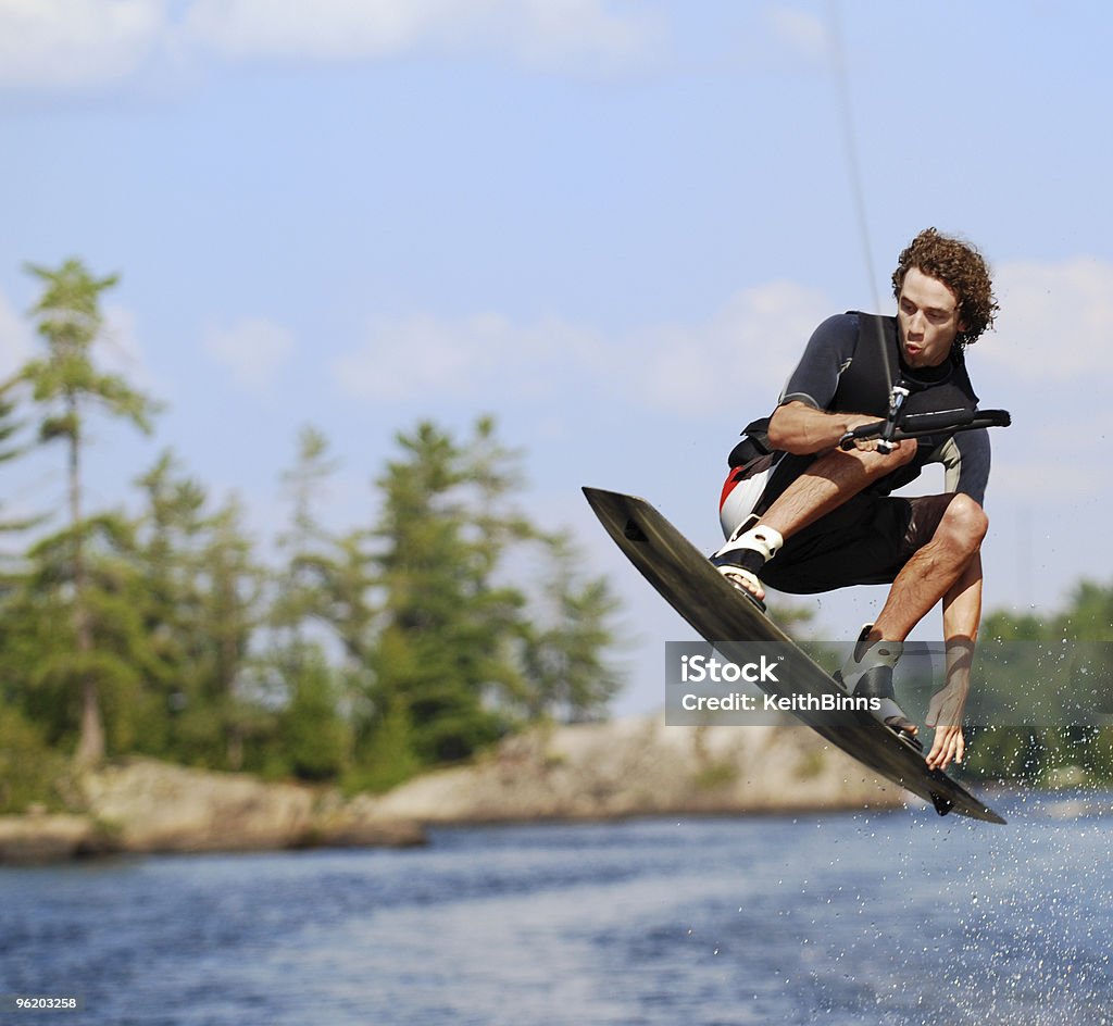 Wakeboarding Salta - Foto stock royalty-free di Acqua