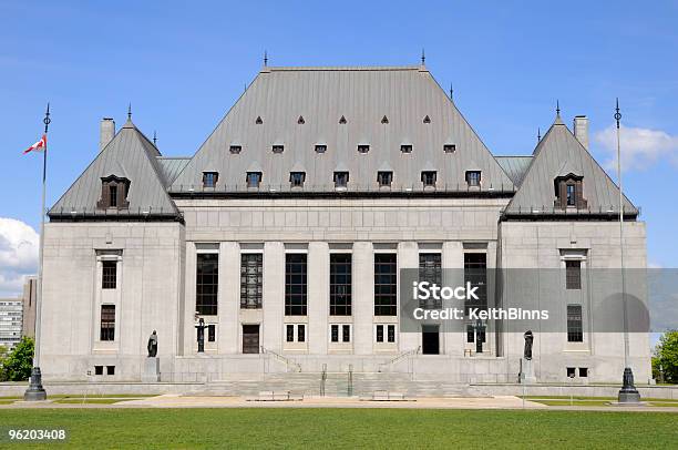 Corte Suprema Del Canada - Fotografie stock e altre immagini di Architettura - Architettura, Blu, Canada