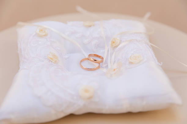 istock Gold rings on the pillow 962074906