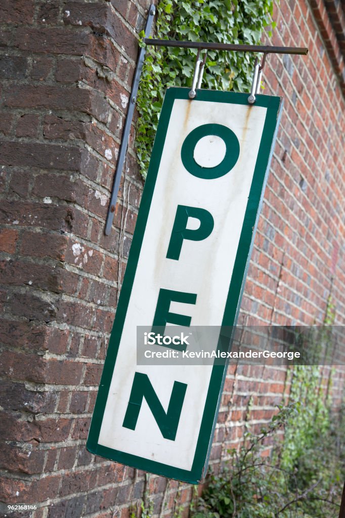 Open Point Sign Green Open Sign Stock Photo - Download Image Now - Business, Concepts ...