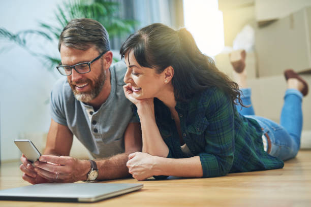 istock Taking the meh out of moving with handy mobile apps 962168560