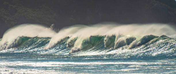 la force de la nature - formation et vagues - soap sud photos et images de collection