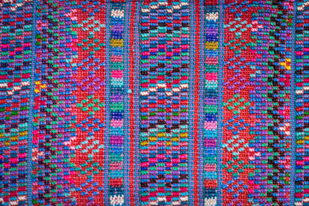 textilien von guatemala - bedding merchandise market textile stock-fotos und bilder