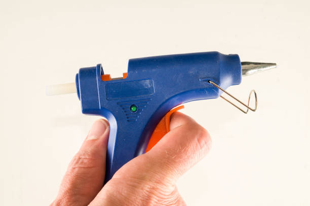 istock Electric hot glue gun isolated 962192958
