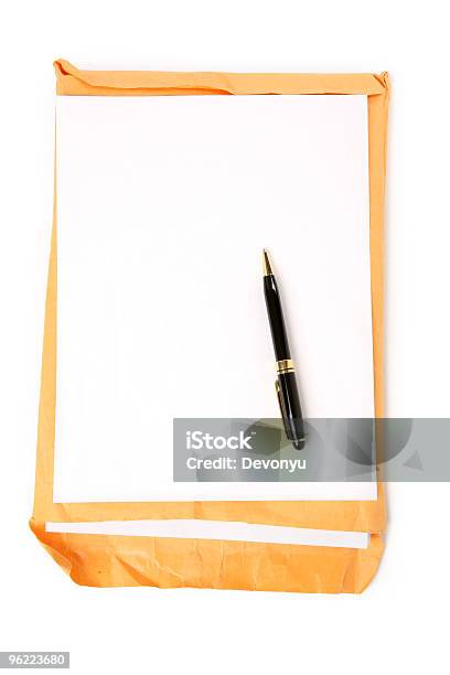 Big Envelope E Notepaper - Fotografias de stock e mais imagens de Caderno de notas - Caderno de notas, Caneta, Carta - Documento