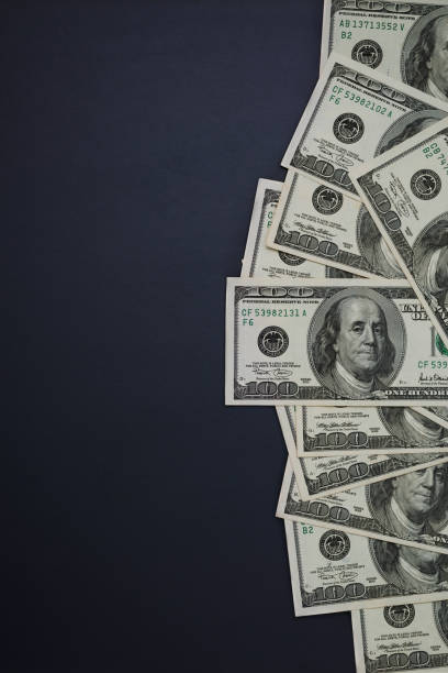 fundo de dinheiro - one hundred dollar bill dollar stack paper currency - fotografias e filmes do acervo