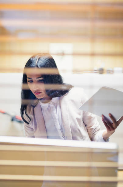 istock Businesswoman in the office 962284536