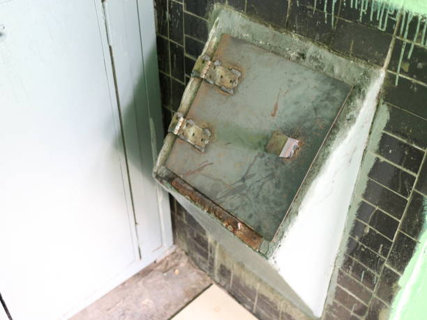 istock garbage chute in a dwelling house 962299316