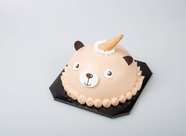 istock cake or birthday cake on a background 962309994