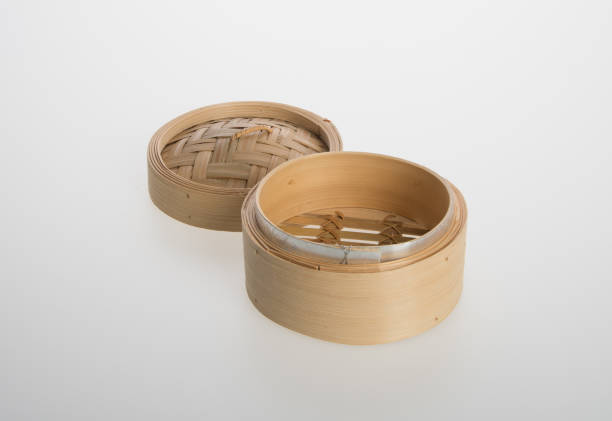 istock Chinese Bamboo Steamed or Bamboo Steamed for dimsum on background 962321864