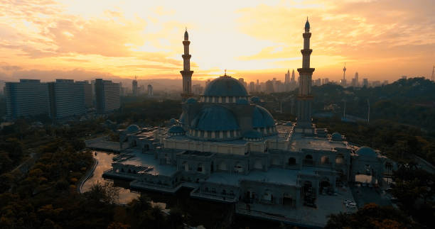 istock Masjid Wilayah Persekutuan. 962322778