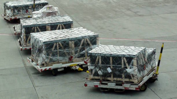 istock Passengers Goods On The Ground At Airport 962327084