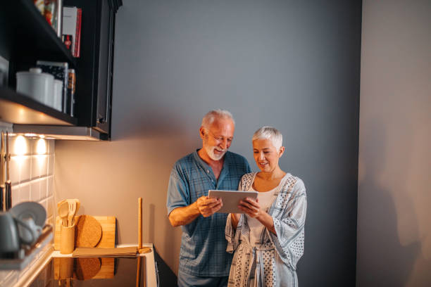 istock See , you can even do banking online 962337802