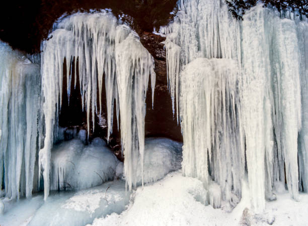 istock Wall of ice in forect 962338386