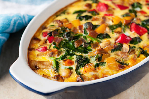 istock Casserole with tomatoes, mushrooms and spinach 962388220