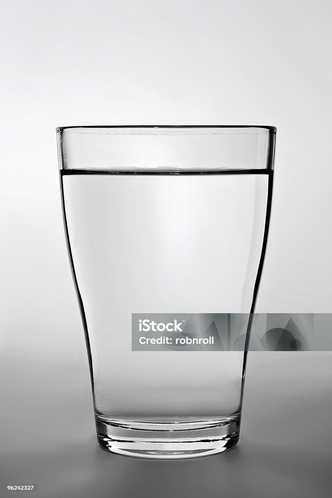 Nahaufnahme Schuss von einem Glas von Wasser - Lizenzfrei Abnehmen Stock-Foto