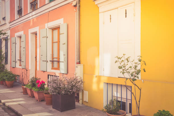 istock Colorful houses in Paris 962433896