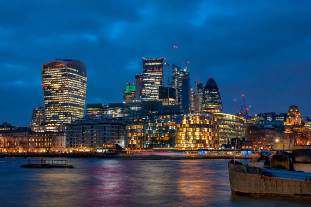 istock Amazing London skyline 962477336