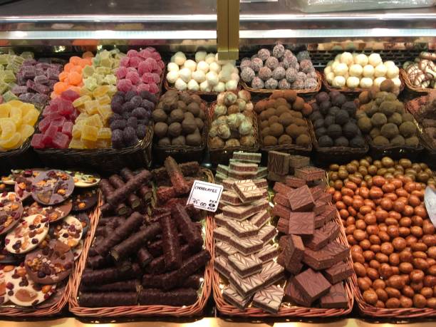 istock Sweets and confectionery on the market counter 962524636