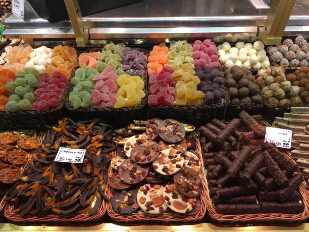 istock Sweets and confectionery on the market counter 962524728