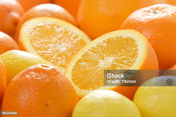 Juicy Delicioso Laranjas E Citrons - Fotografias de stock e mais imagens de Alimentação Saudável - Alimentação Saudável, Casca de fruta, Citrino