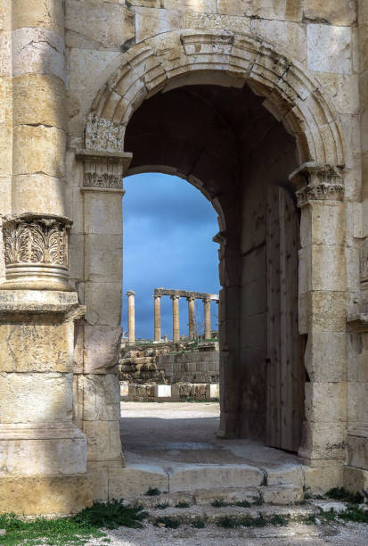 istock ancient ruins at the citadel in amman, jordan 962545134