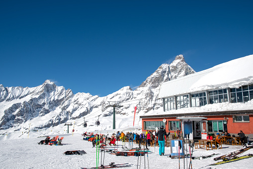 Breuil-Cervinia ski resort and Monte Cervino (Matterhorn) in March, Cime Bianche Laghi, Breuil-Cervinia, Valle d'Aosta, Italy