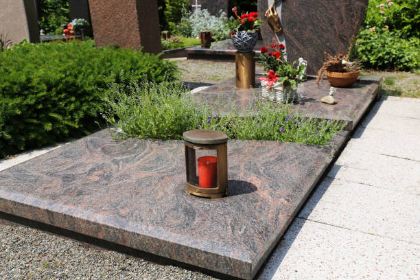 istock Grave design, tomb, care of graves 962587040