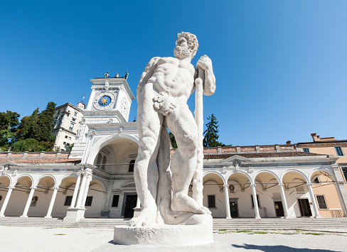 Monument to Dante in Verona