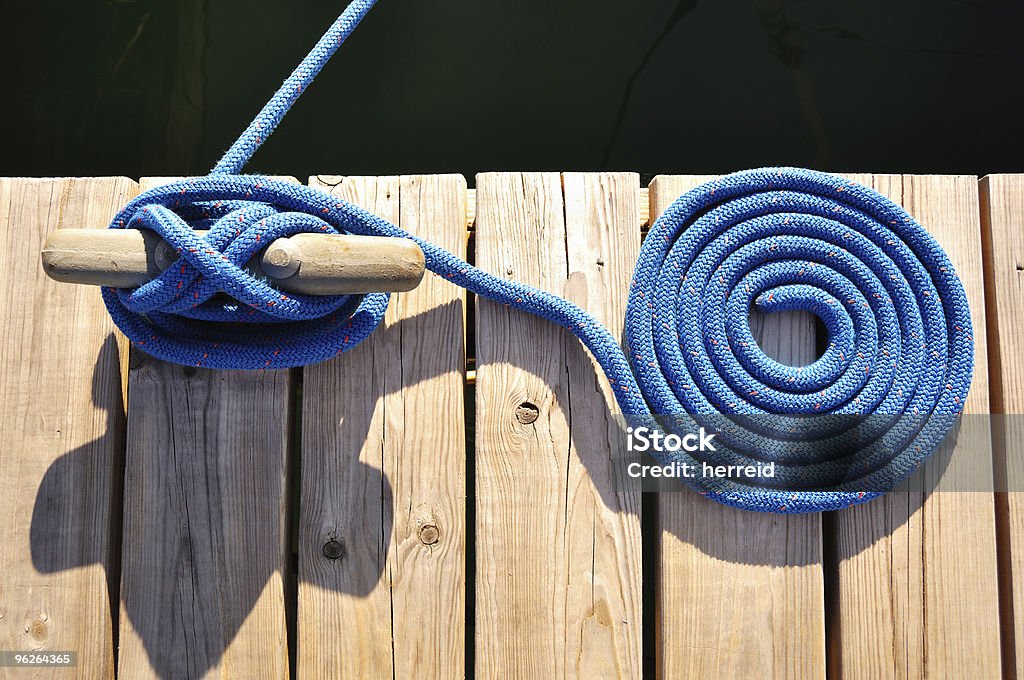 Spirale blu corda e tacchetti - Foto stock royalty-free di Galloccia