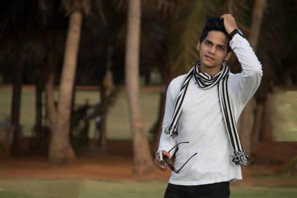 istock Fashionable man with head in hands 962651184