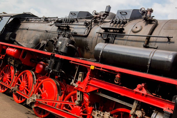 istock Steam locomotive 962653900