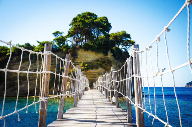 istock Wooden bridge to Cameo island 962669992