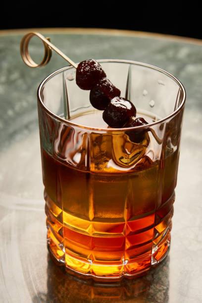 istock Artichoke Negroni cocktail on bar table 962673336